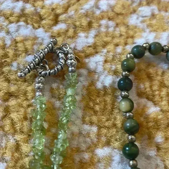 Bundle two semi precious stone green necklaces NWOT - Picture 5 of 5